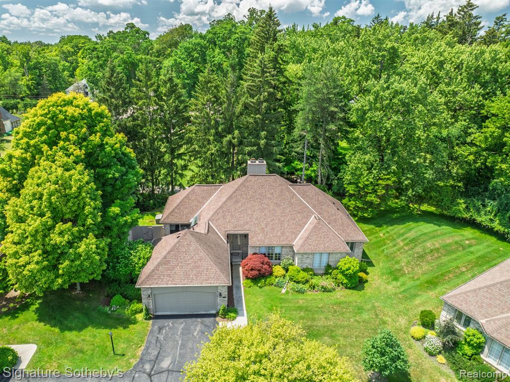 32326 Spruce Lane, Beverly Hills, MI 48025 — Photo 2