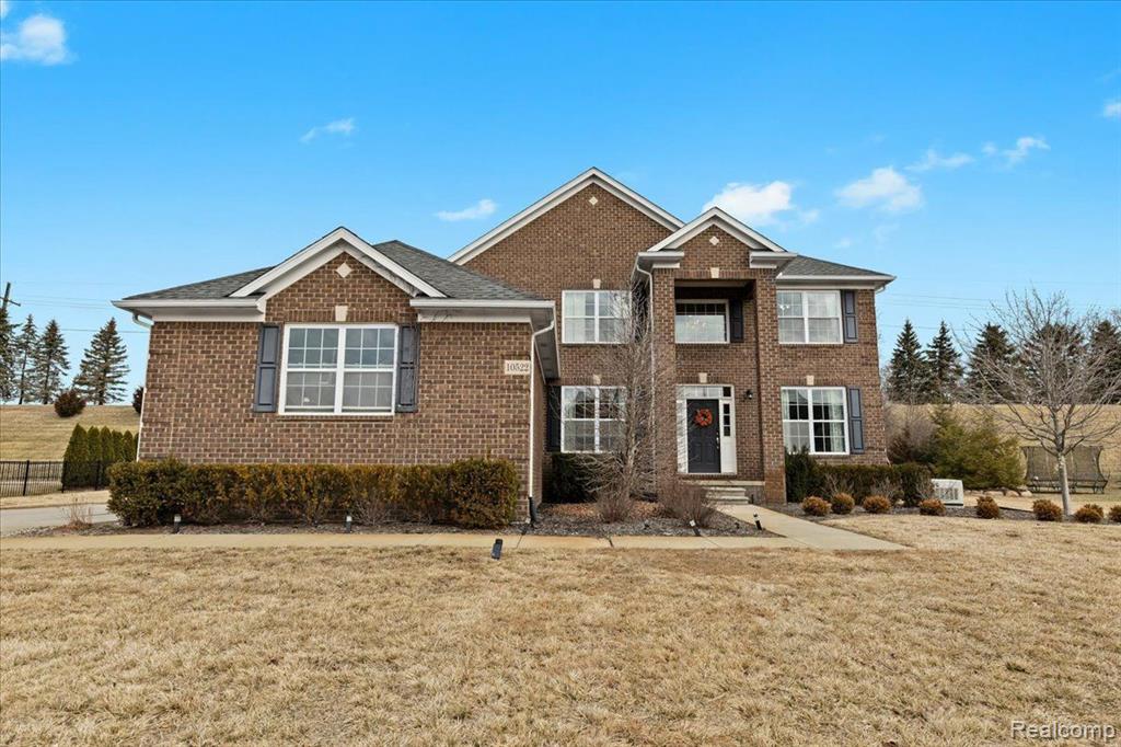 10522 STONEY POINT Drive, South Lyon, MI 48178 — Photo 2
