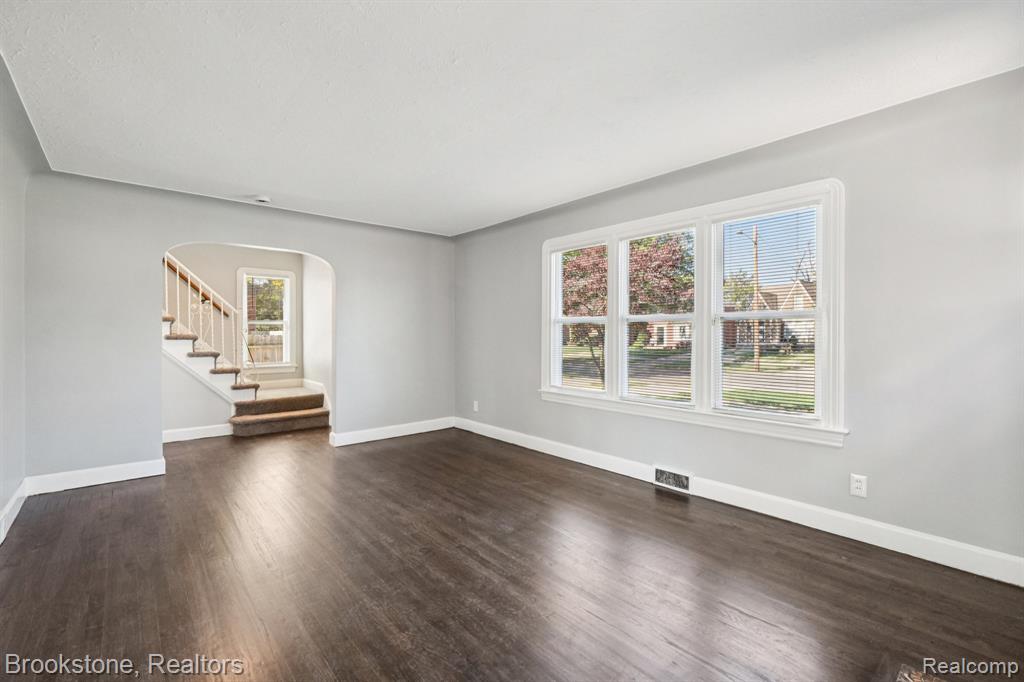13380 Kilbourne Street, Detroit, MI 48213 — Photo 6
