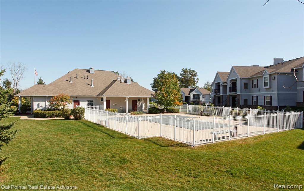 6101 Selby Street, Flint, MI 48505 — Photo 4