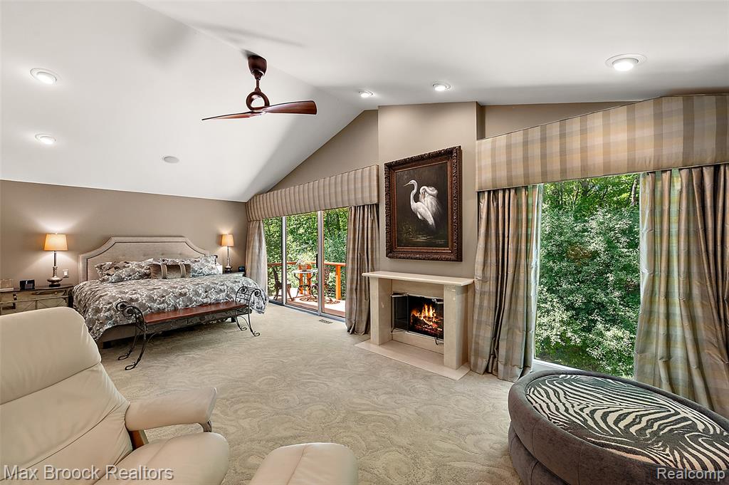4872 Cliffside Drive, West Bloomfield, MI 48323 — Photo 17