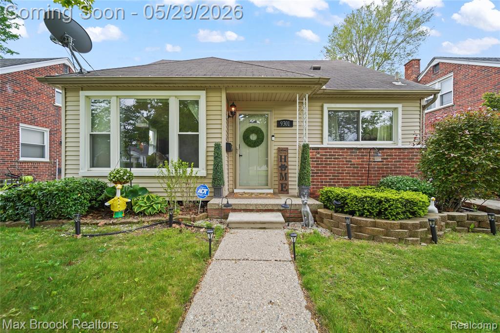 9301 Dixie, Redford, MI 48239 — Photo 2