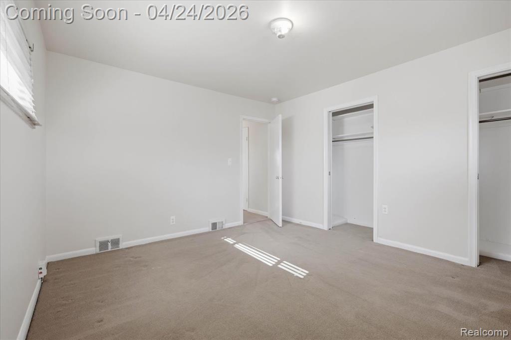 13111 Northfield Boulevard, Oak Park, MI 48237 — Photo 25