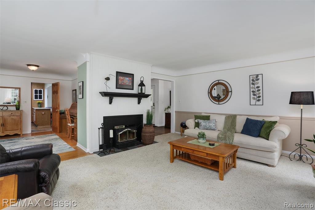45100 Thornapple Lane, Northville, MI 48168 — Photo 22