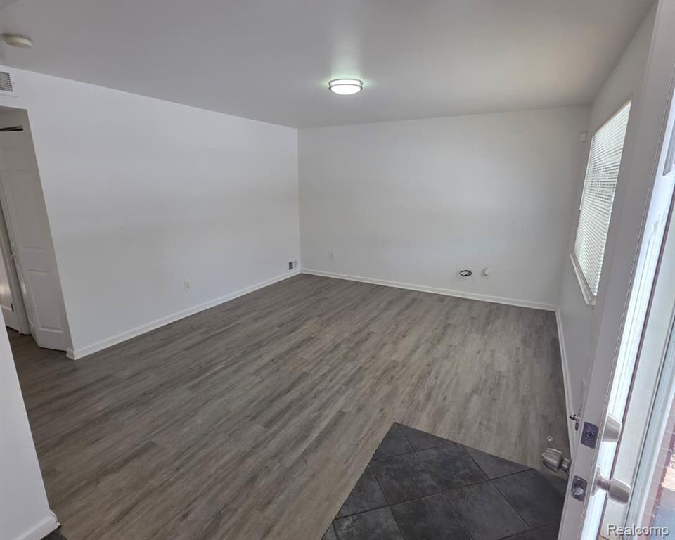 4937 Hazel Street, Dearborn Heights, MI 48125 — Photo 4