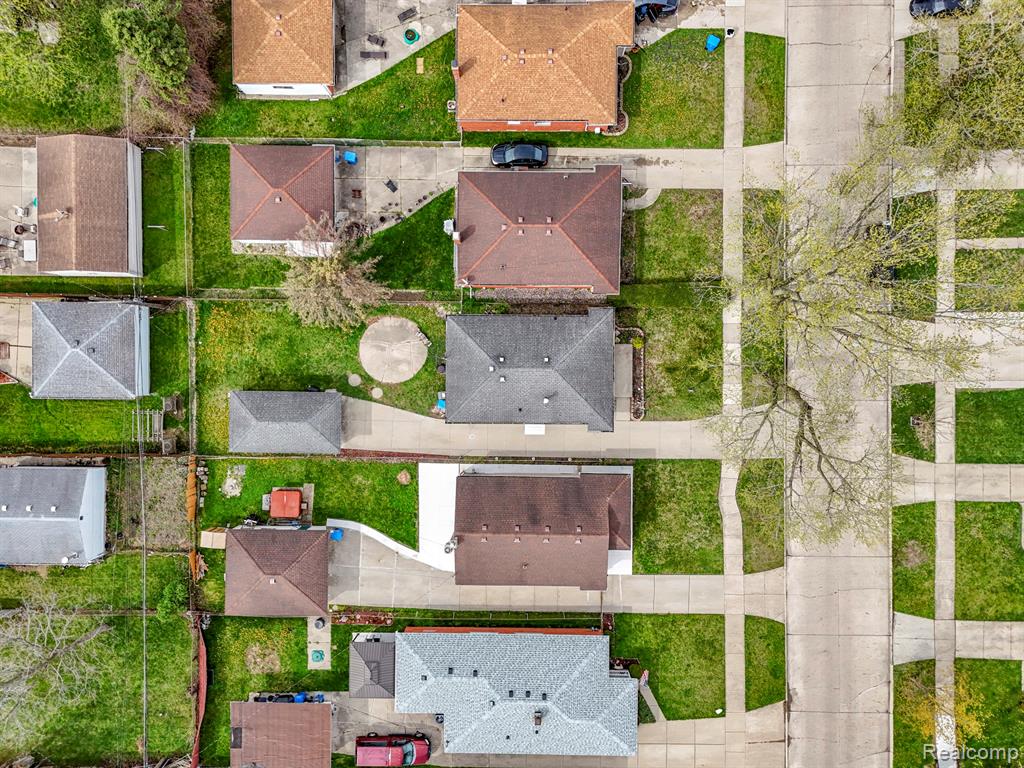 6151 Robindale Avenue, Dearborn Heights, MI 48127 — Photo 32