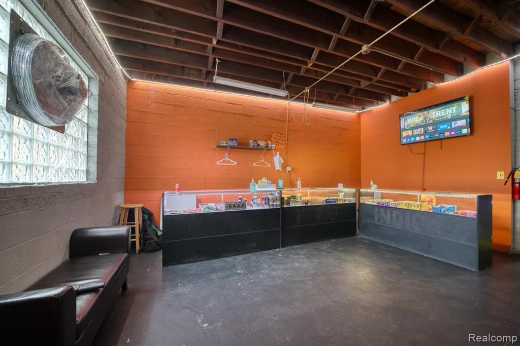 10325 Cadieux Road, Detroit, MI 48224 — Photo 13