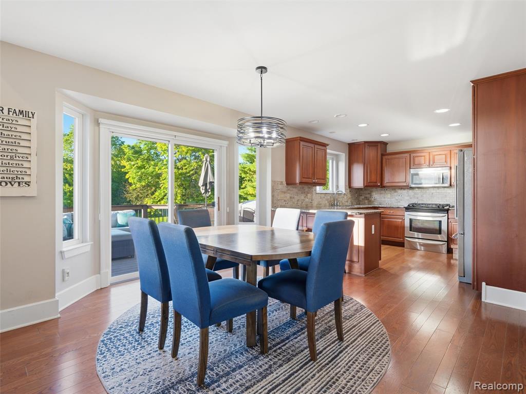 1232 Thorn Ridge Drive, Howell, MI 48843 — Photo 10