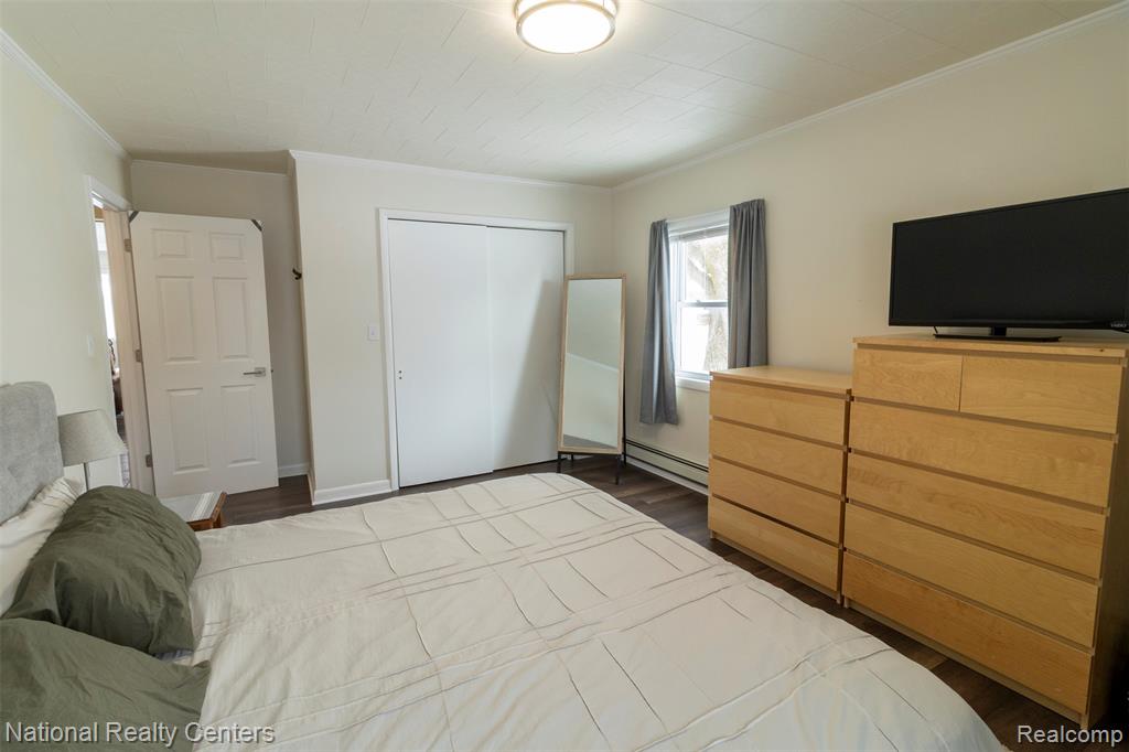 529 N Watkins, Perry, MI 48872 — Photo 18