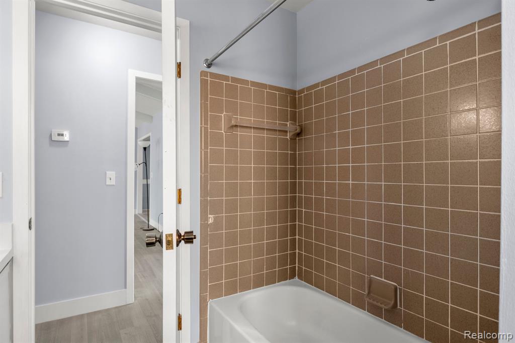 42636 Colling Drive, Canton, MI 48188 — Photo 28