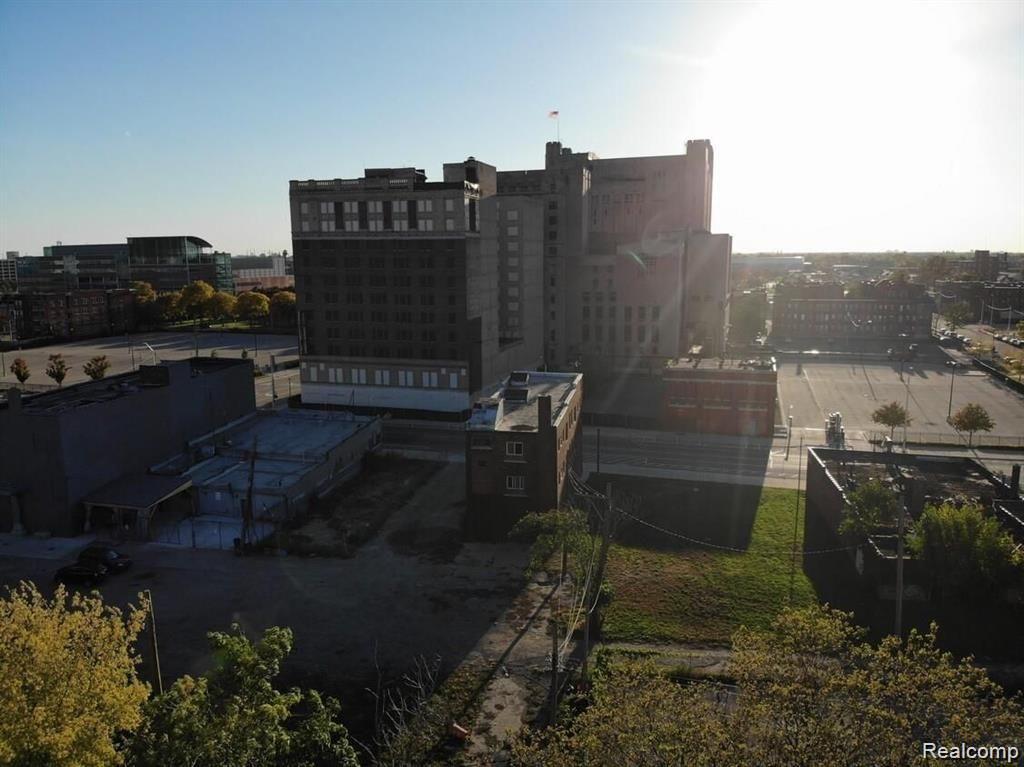 2939 PARK Avenue - Photo 3