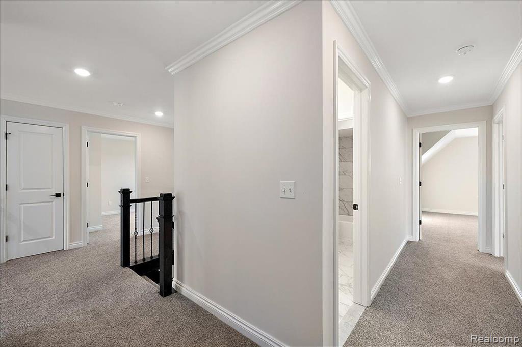 4075 Blossom Drive, Sterling Heights, MI 48314 — Photo 35