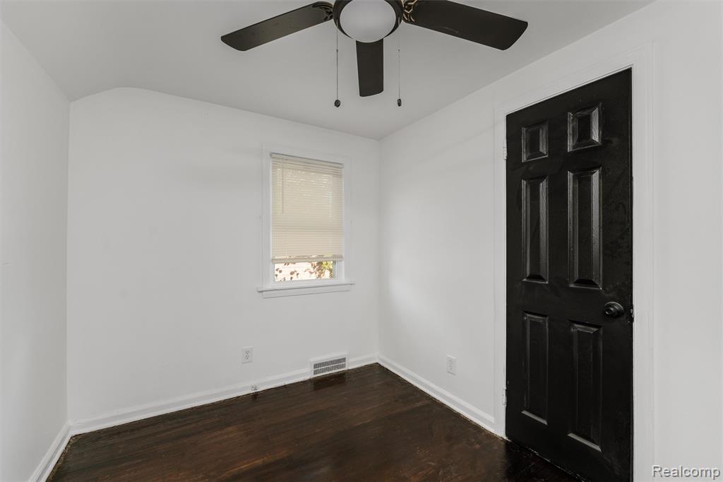 15411 Young St, Detroit, MI 48205 — Photo 23