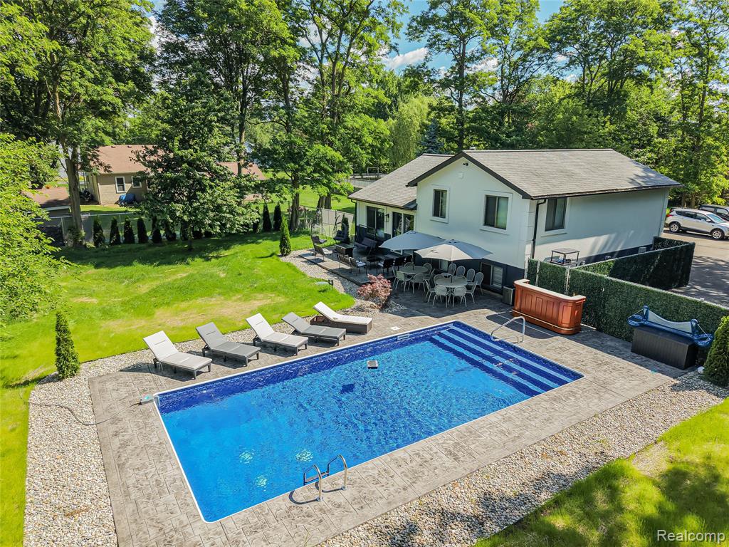 29721 Farmington Road, Farmington, MI 48334 — Photo 30