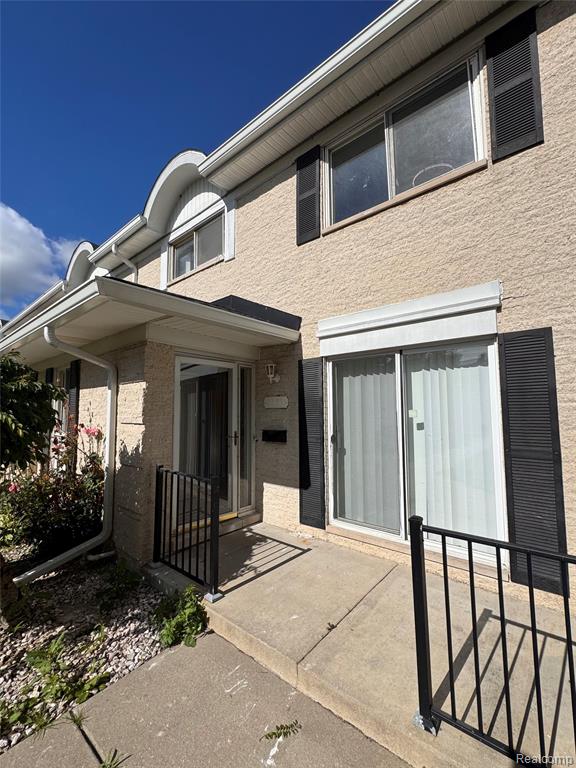 8557 Winchester Drive, Sterling Heights, MI 48313 — Photo 2