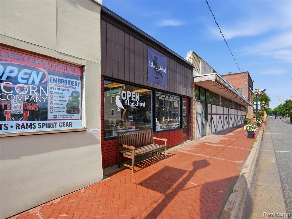 118 W State Street, Montrose, MI 48457