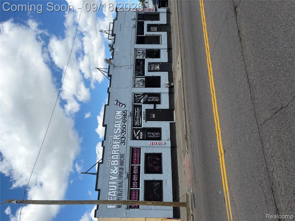 4825 seven mile - Photo 3