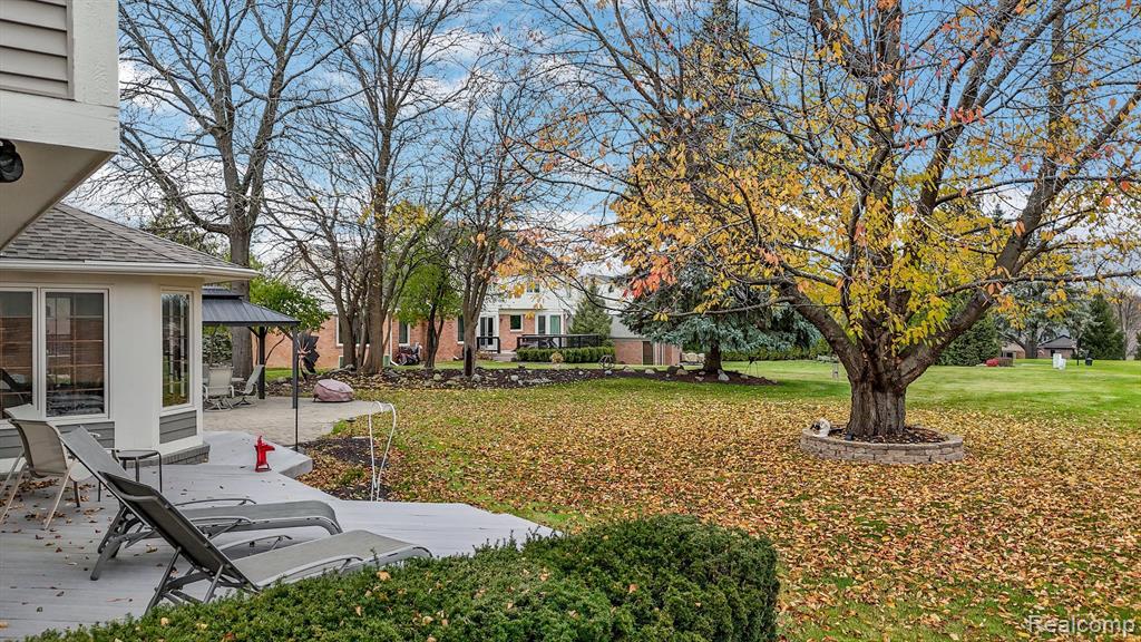682 Heritage Lane S, Rochester Hills, MI 48309 — Photo 75