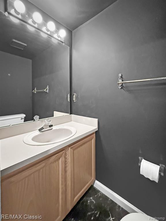 38861 Country Circle, Farmington Hills, MI 48331 — Photo 12