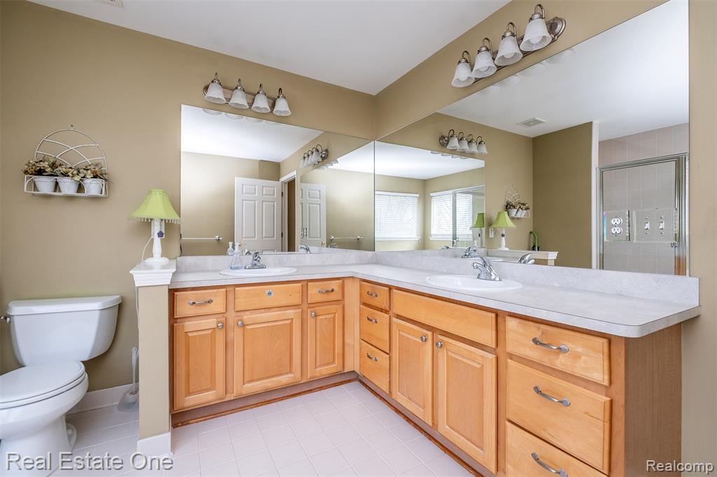5716 Lancaster Lane, Commerce Twp, MI 48382 — Photo 42