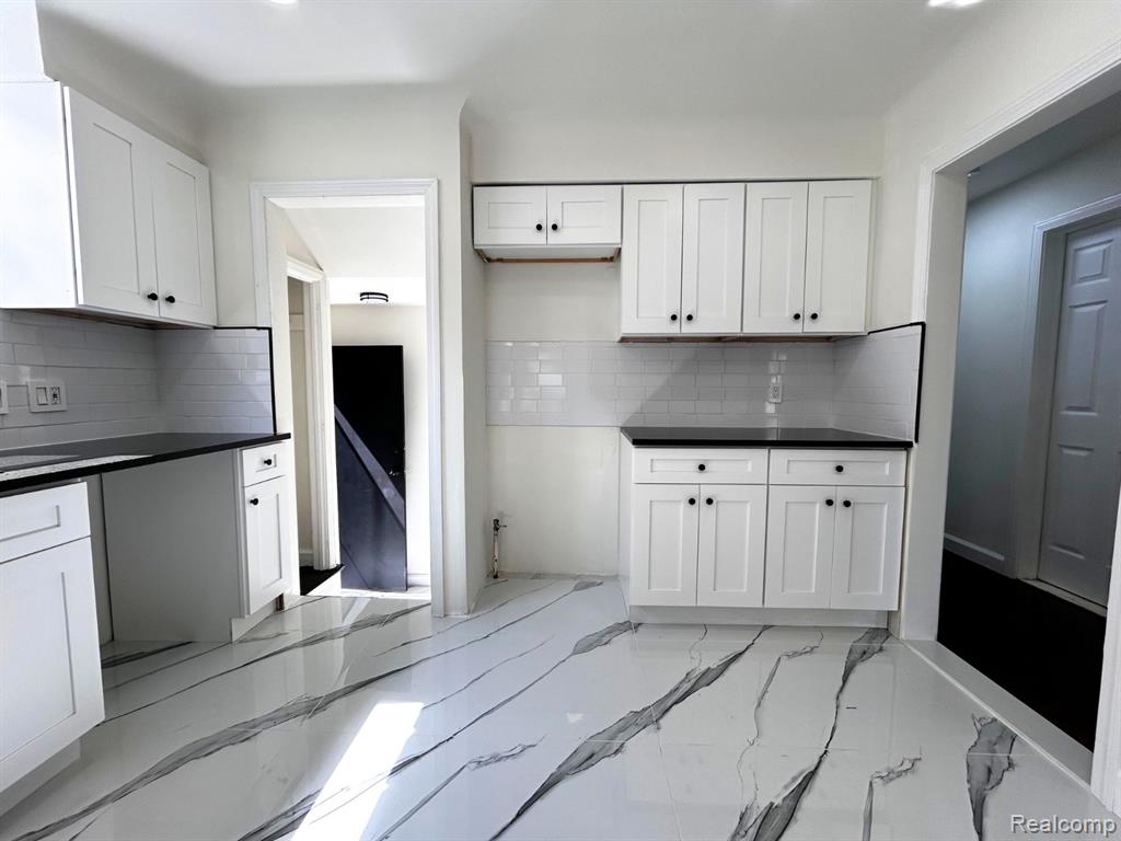 10029 Balfour Road, Detroit, MI 48224 — Photo 21