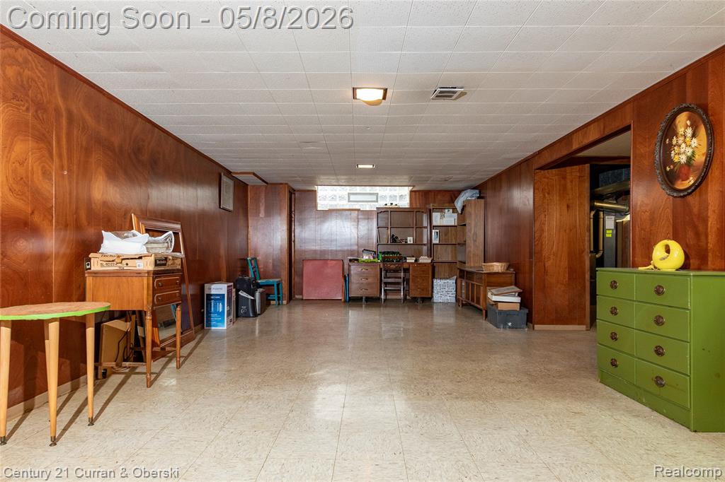 5387 Vivian Street, Dearborn Heights, MI 48125 — Photo 18