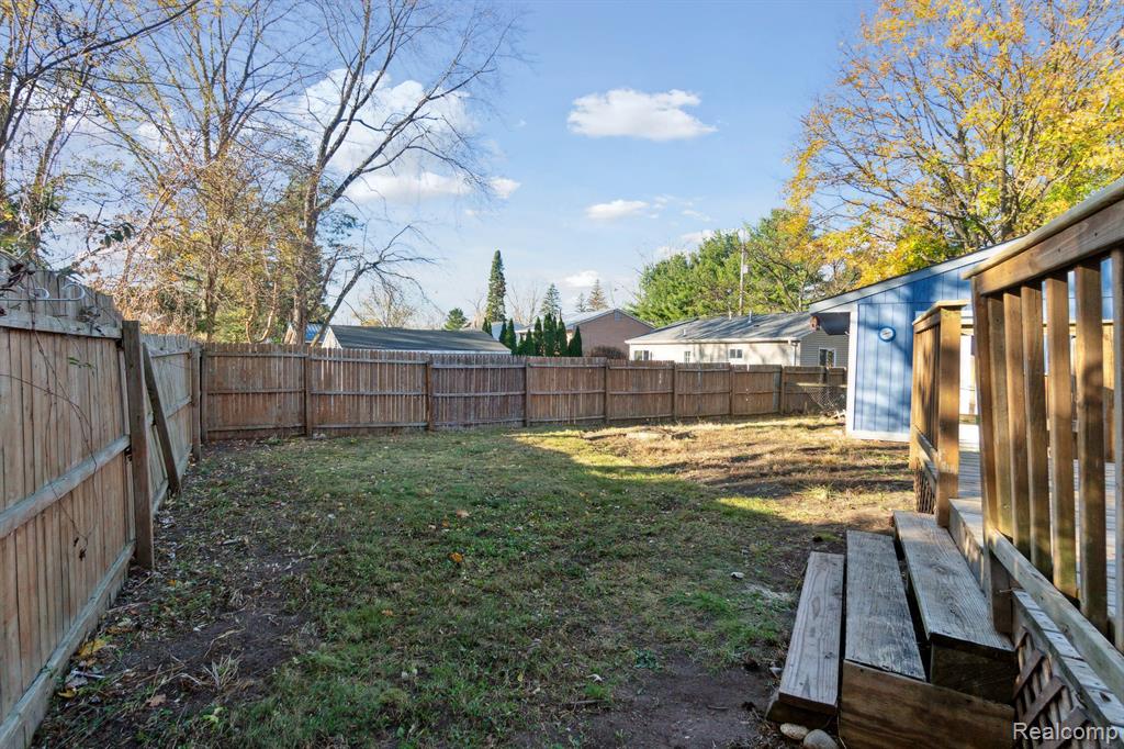 324 EAST Street, Holly, MI 48442 — Photo 33