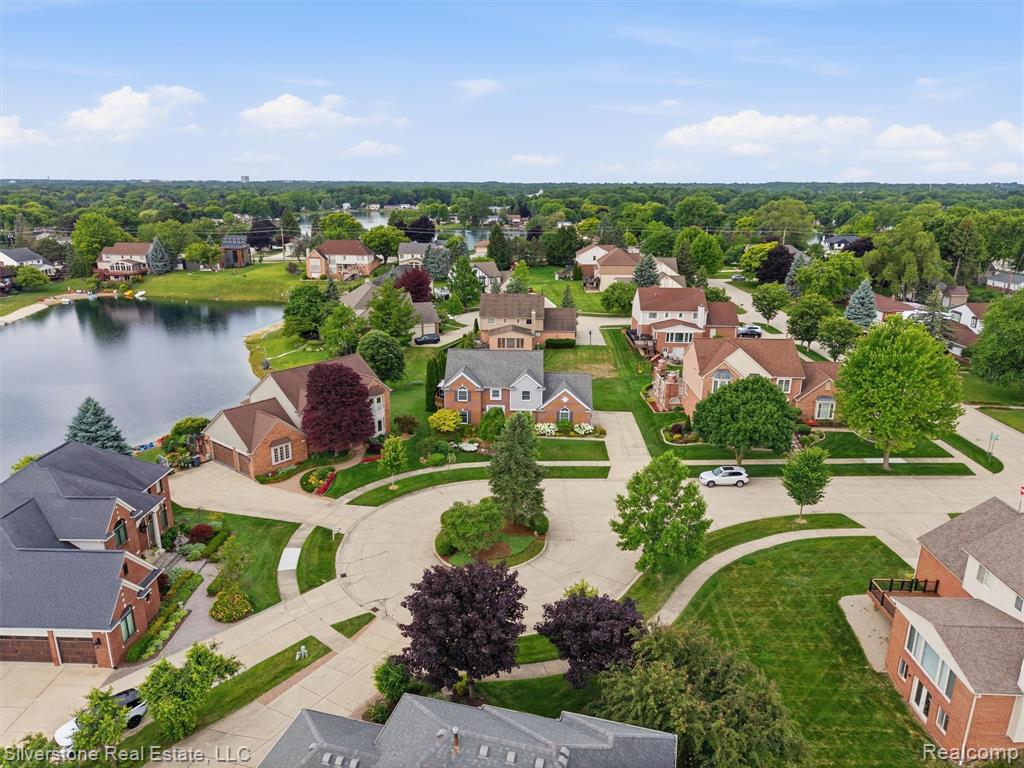 6577 Edith Court, Troy, MI 48085 — Photo 8