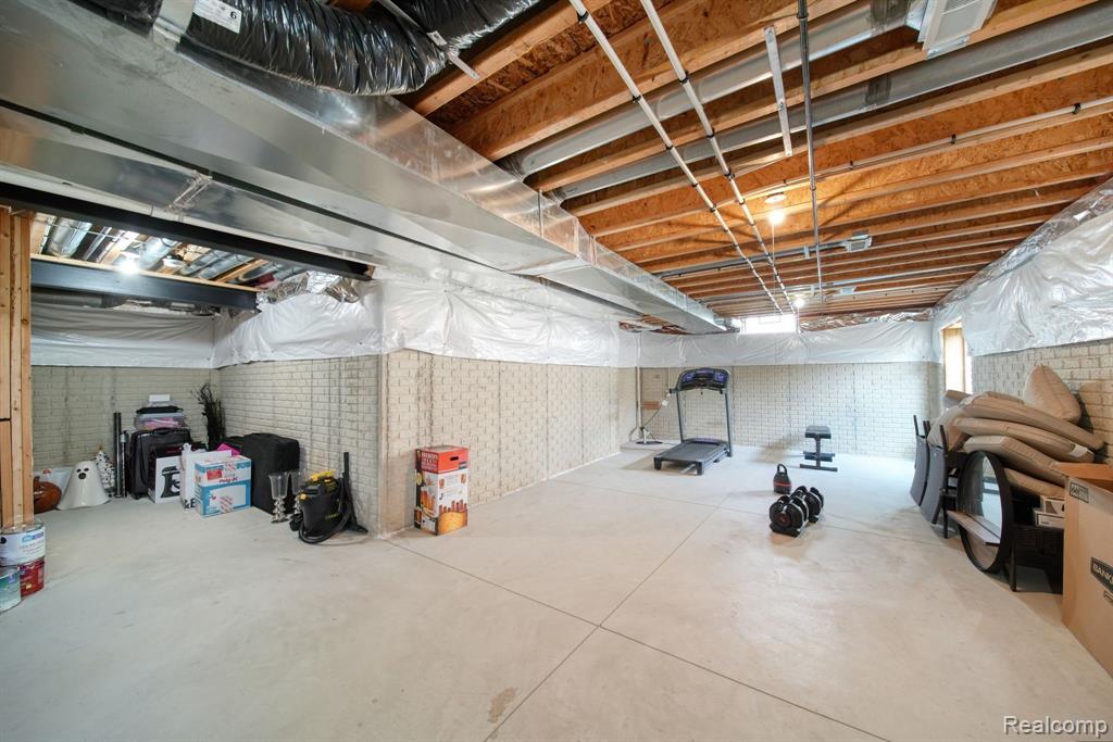 9166 BIRCH POINTE Drive, Newport, MI 48166 — Photo 42