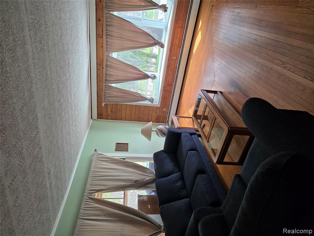 403 East Road, Holly, MI 48442 — Photo 8