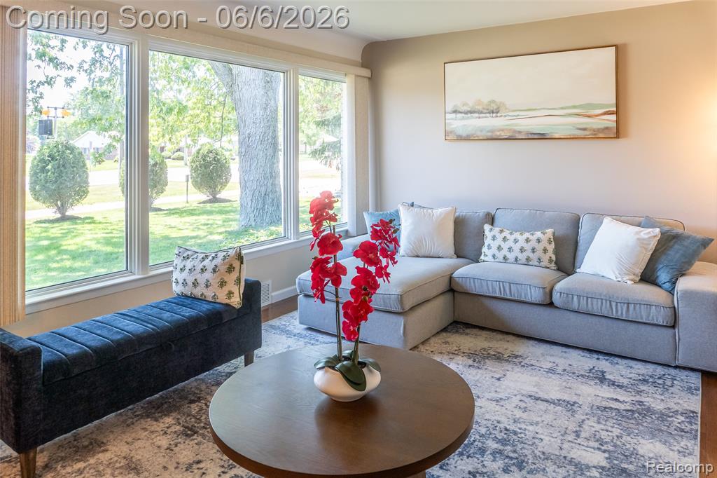 70 W Hamlin Road, Rochester Hills, MI 48307 — Photo 11