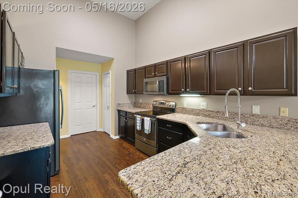 1774 Thistle Drive, Canton, MI 48188 — Photo 36