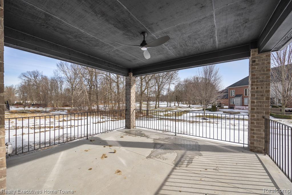 53972 CARRIGAN Drive, New Baltimore, MI 48047 — Photo 40