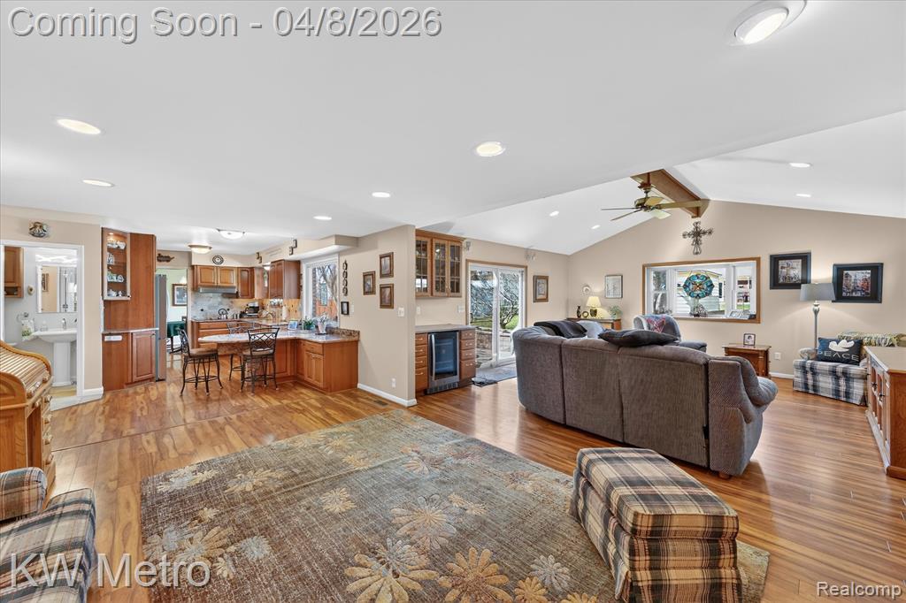5037 Thorncroft Avenue, Royal Oak, MI 48073 — Photo 7