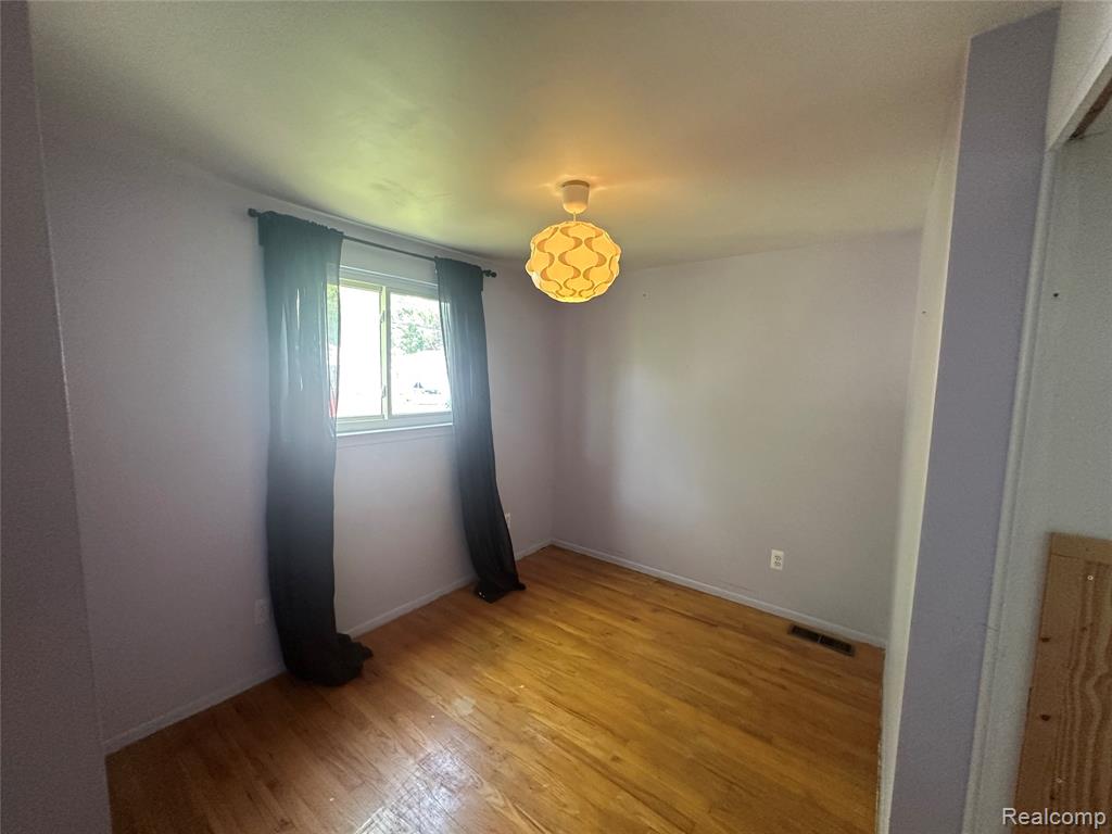 1111 Langley Boulevard, Commerce Twp, MI — Photo 9