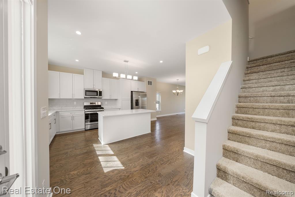 41604 ORIANNA Lane, Novi, MI — Photo 3