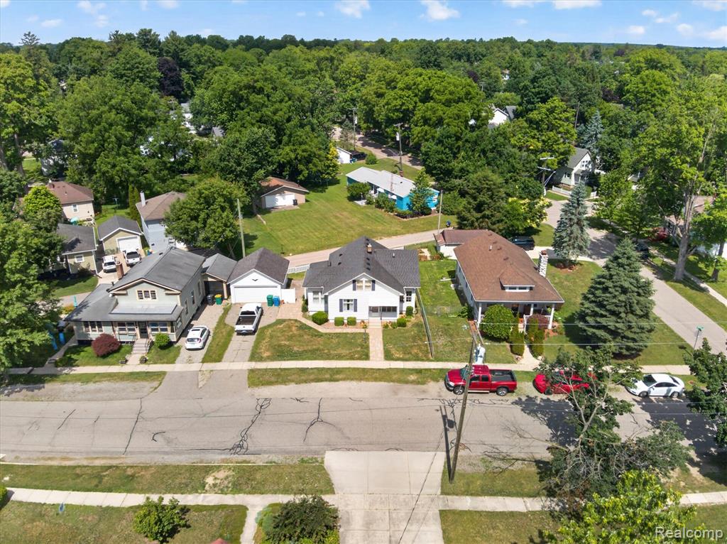 410 S Center Street, Howell, MI 48843 — Photo 43
