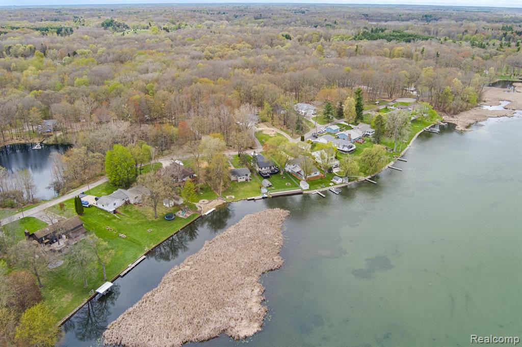 1998 Lakeview Drive, Lapeer, MI 48446 — Photo 35