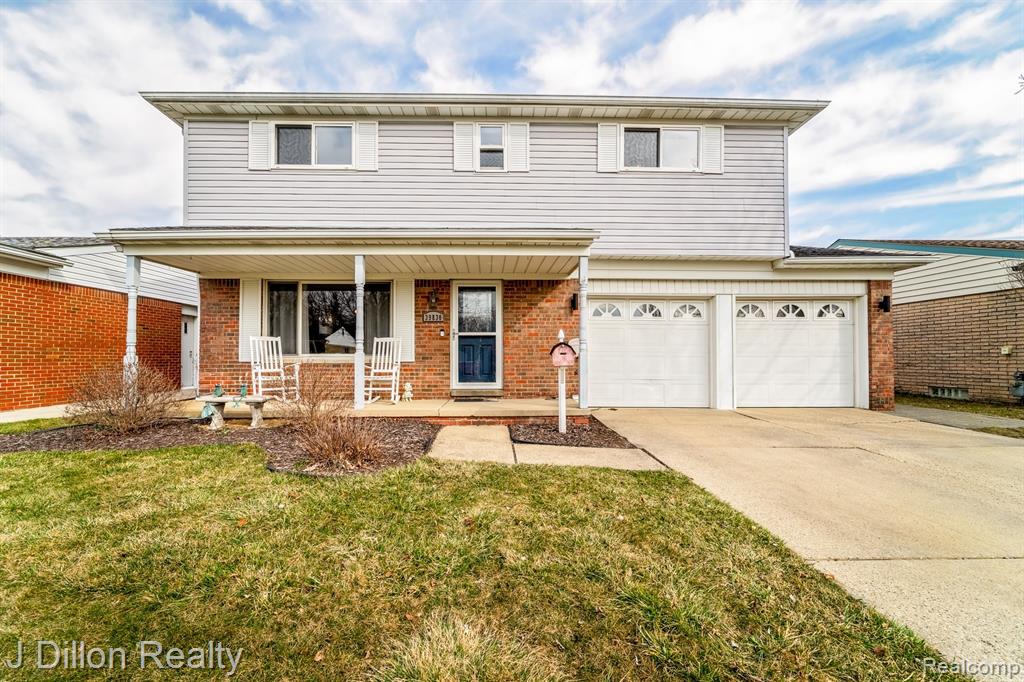 39830 EDMUNDTON Drive, Canton, MI 48187 — Photo 2