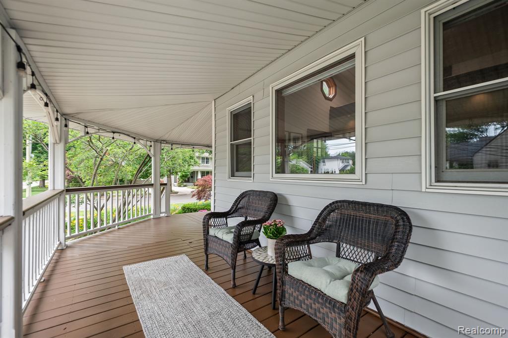 902 E 6th Street, Royal Oak, MI 48067 — Photo 3