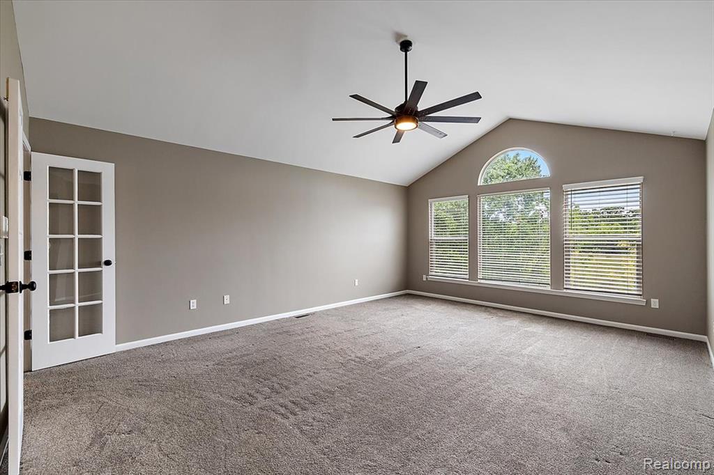 5390 Plantation Drive, Commerce Twp, MI 48382 — Photo 36
