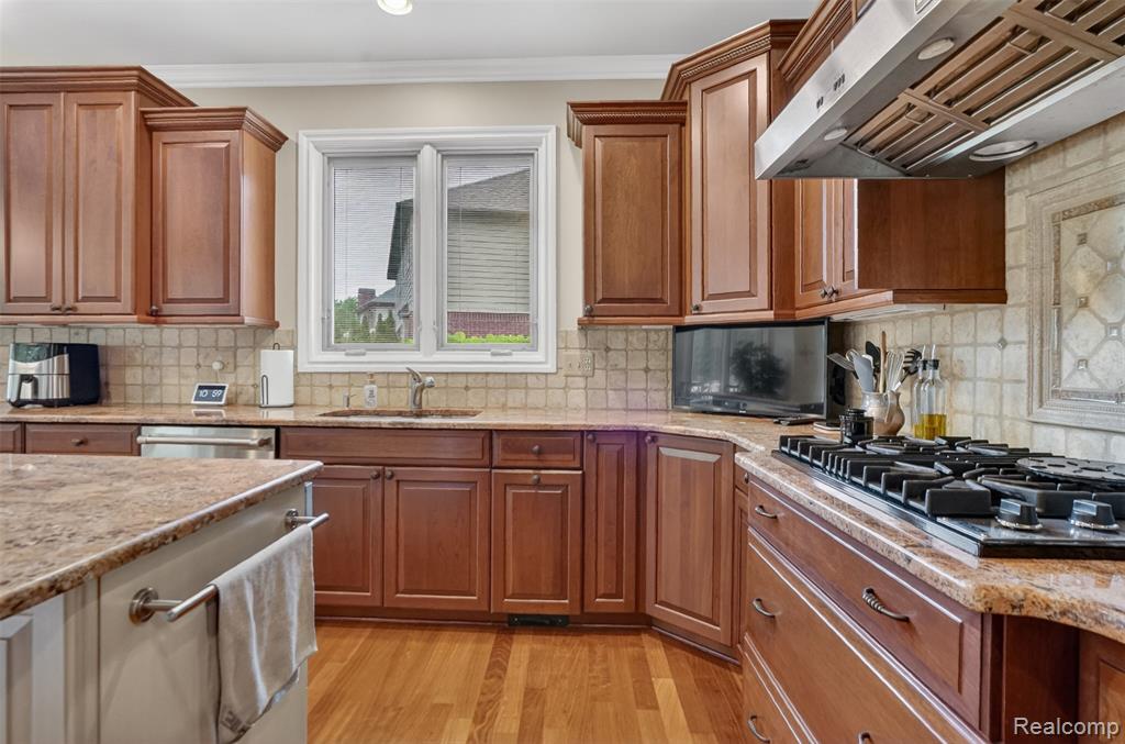 34380 Dante Drive, Chesterfield, MI 48047 — Photo 11