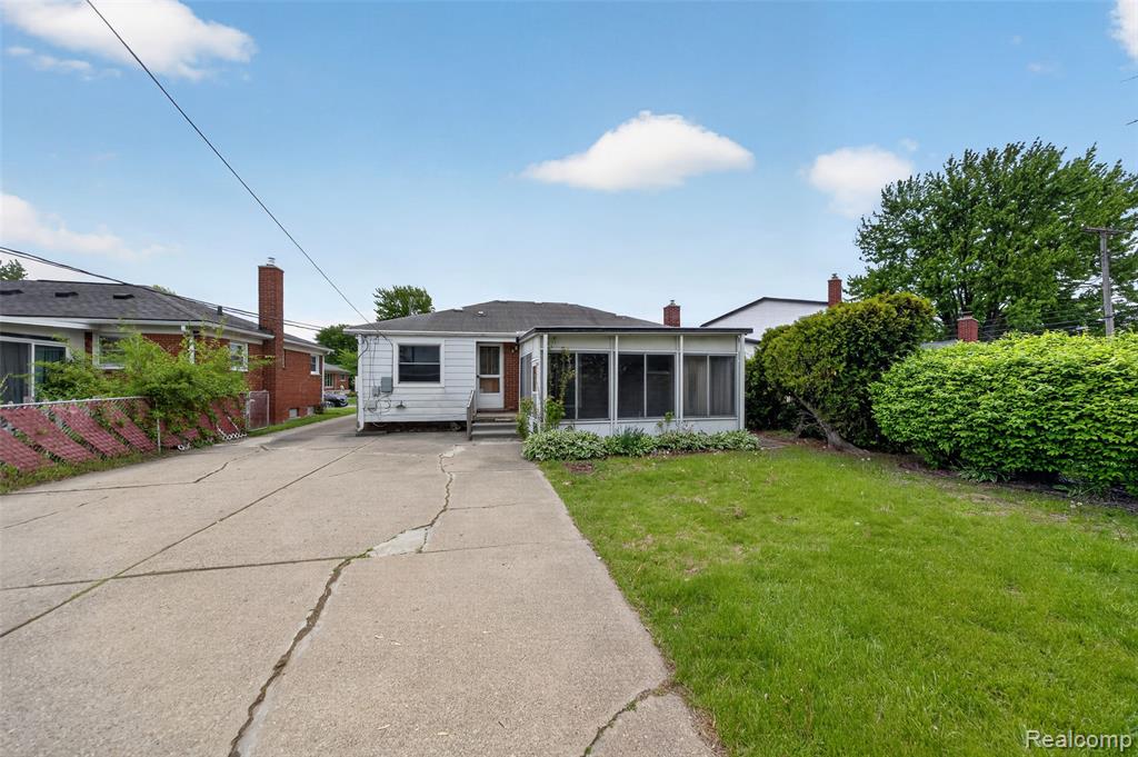 76 W Katherine Avenue, Madison Heights, MI 48071 — Photo 22