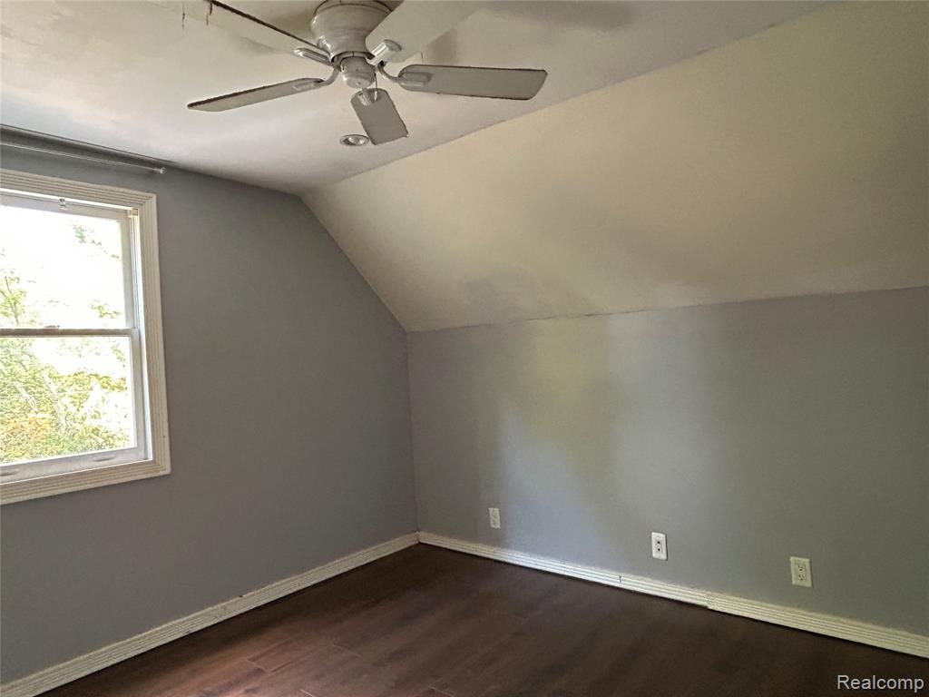 5447 NORTH Street, Dryden, MI 48428 — Photo 9