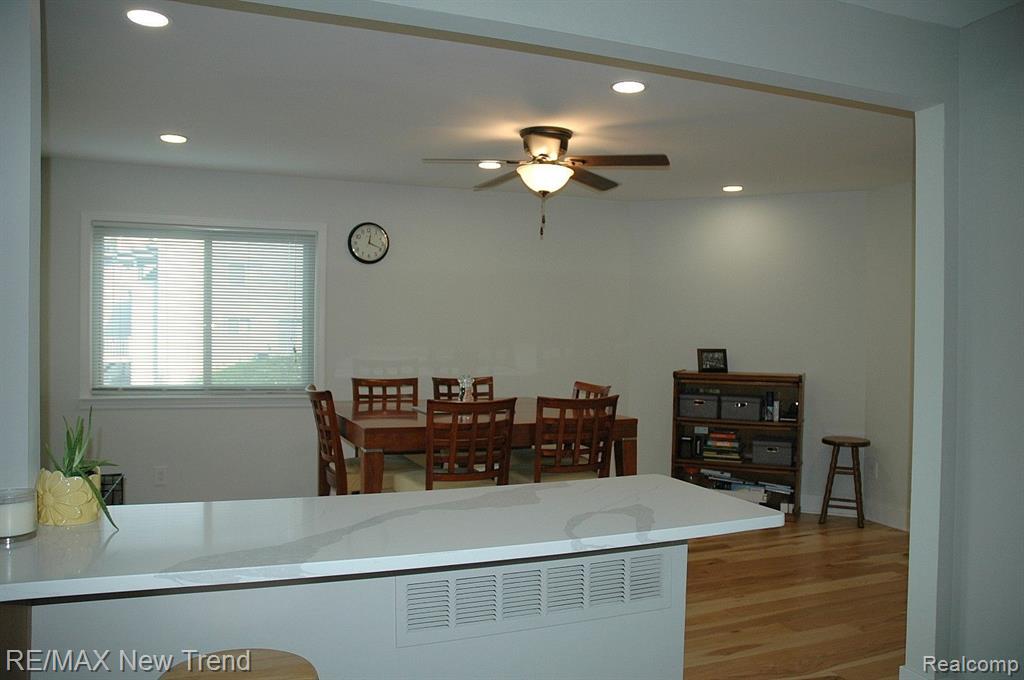 9528 FENHILL Drive, Grand Blanc, MI 48439 — Photo 18