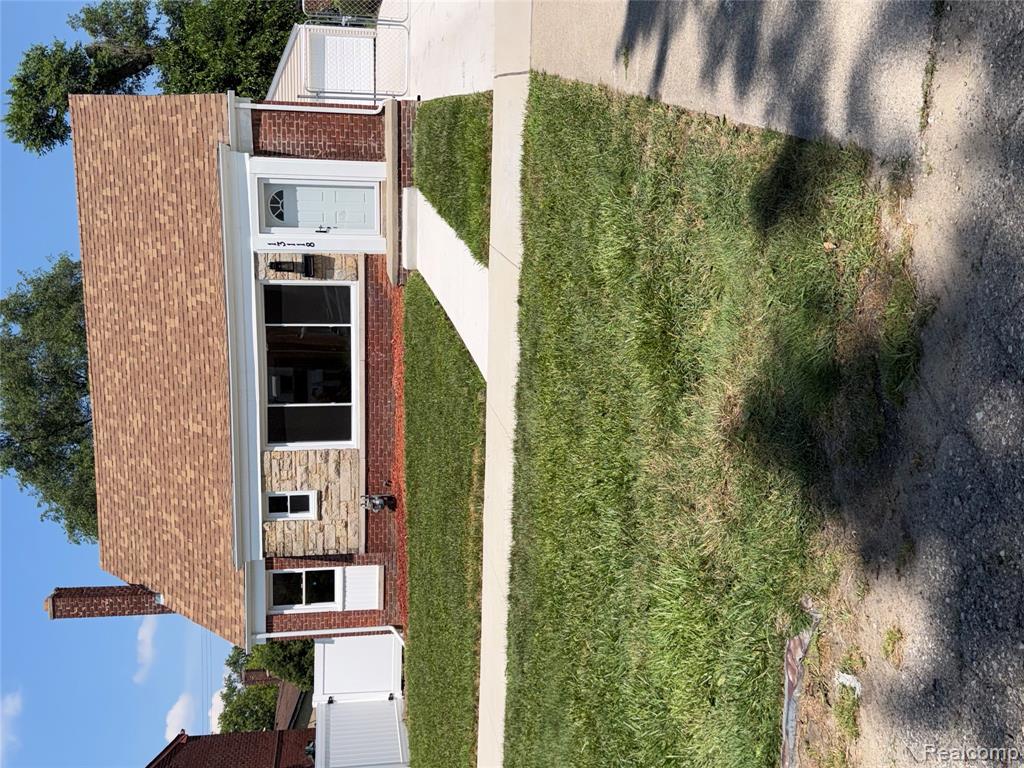 13118 Pembroke Avenue, Detroit, MI 48235