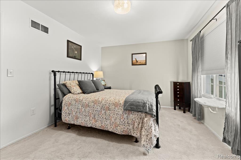1936 Torquay Avenue, Royal Oak, MI 48073 — Photo 19