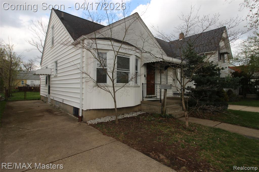 15395 Centralia, Redford, MI 48239 — Photo 8