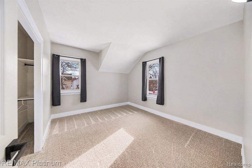 604 Seymour Avenue, Jackson, MI 49202 — Photo 12