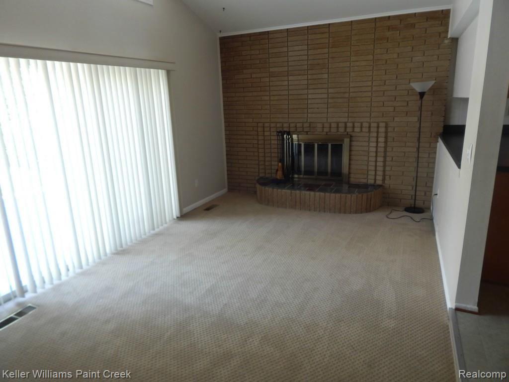 28926 JAMES Drive, Warren, MI 48092 — Photo 4